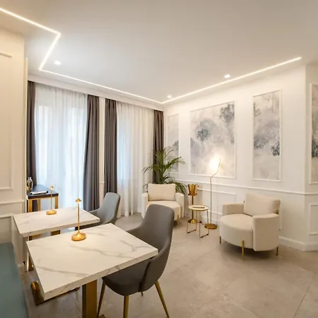 Borsieri Luxury - * קומו